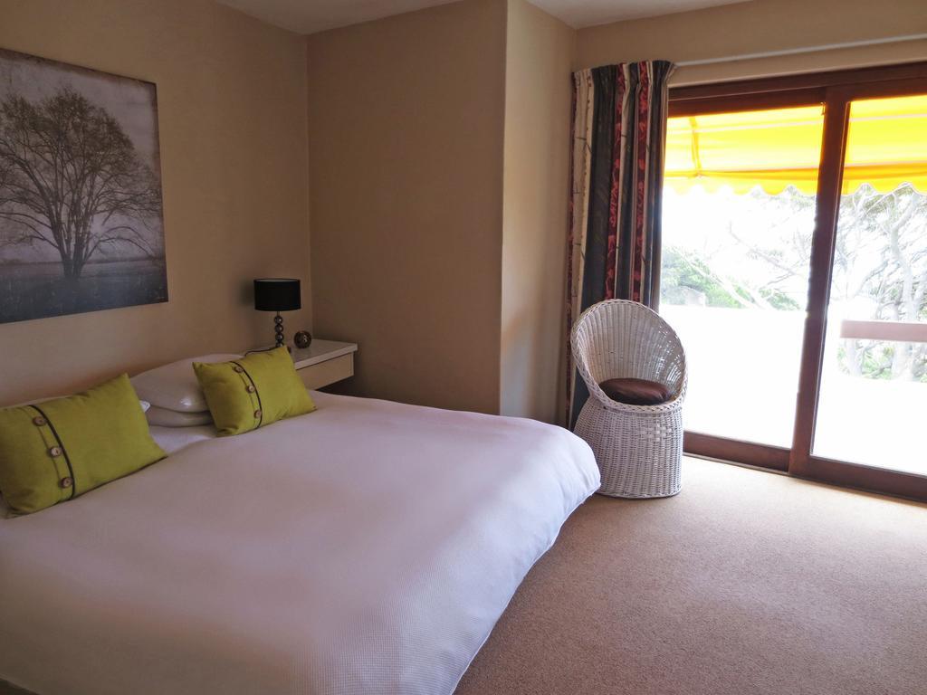Sunset Apartment Cape Town Room photo